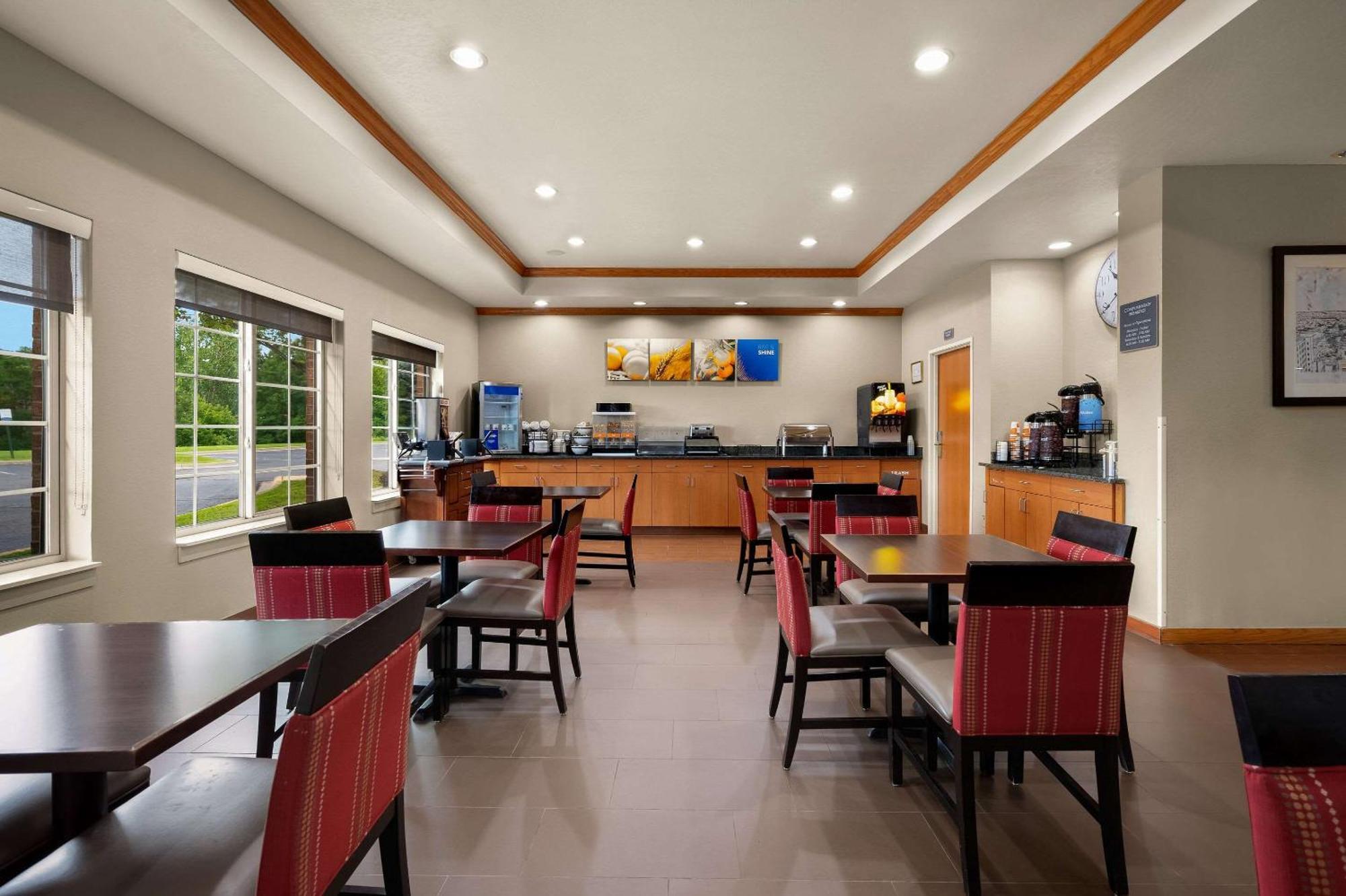 Comfort Inn & Suites Fenton Exteriör bild