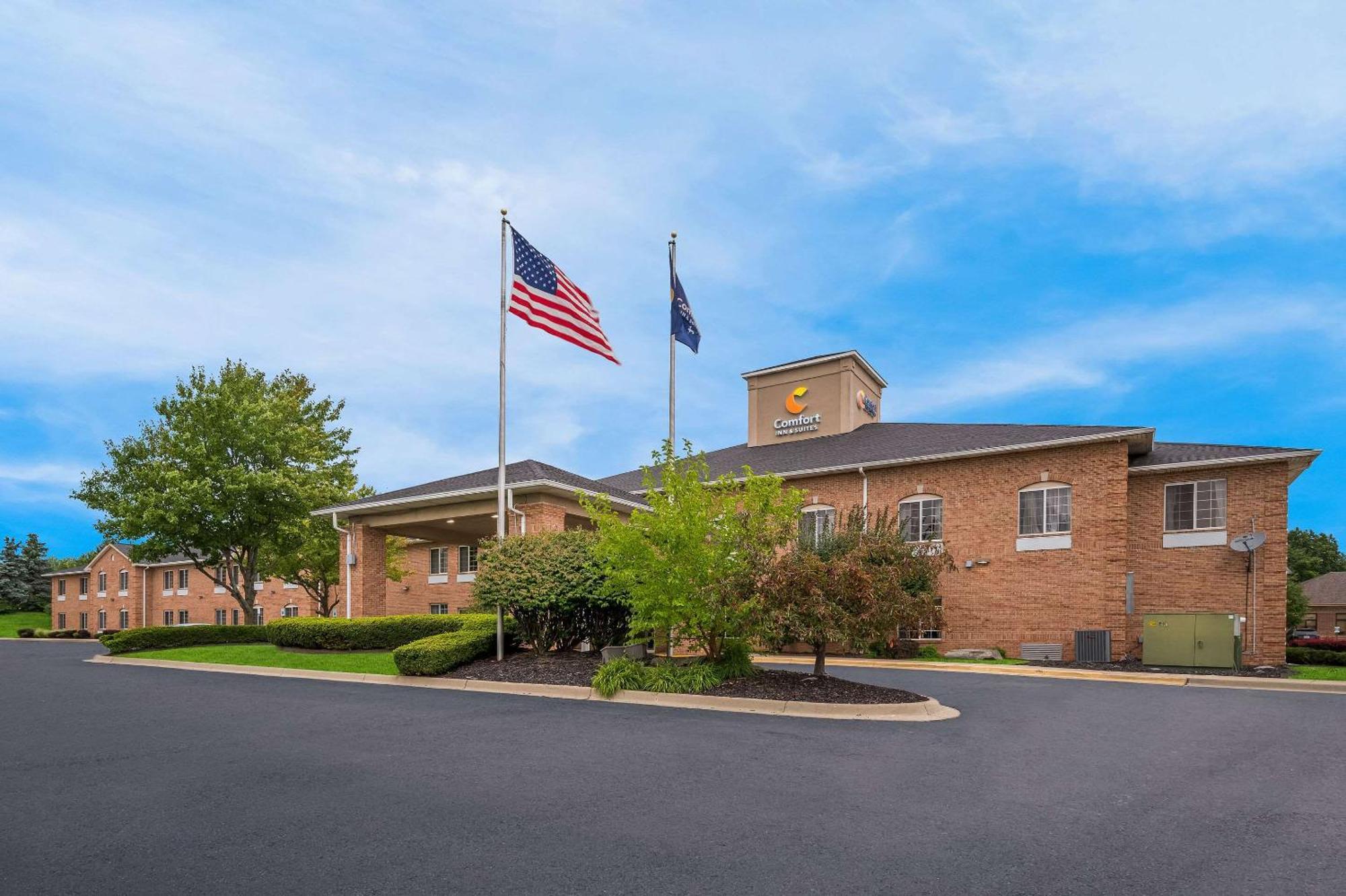 Comfort Inn & Suites Fenton Exteriör bild